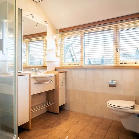 Pet-free Texel With Sauna Villa *