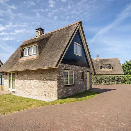 ヴィラ Pet-free Texel With Sauna *